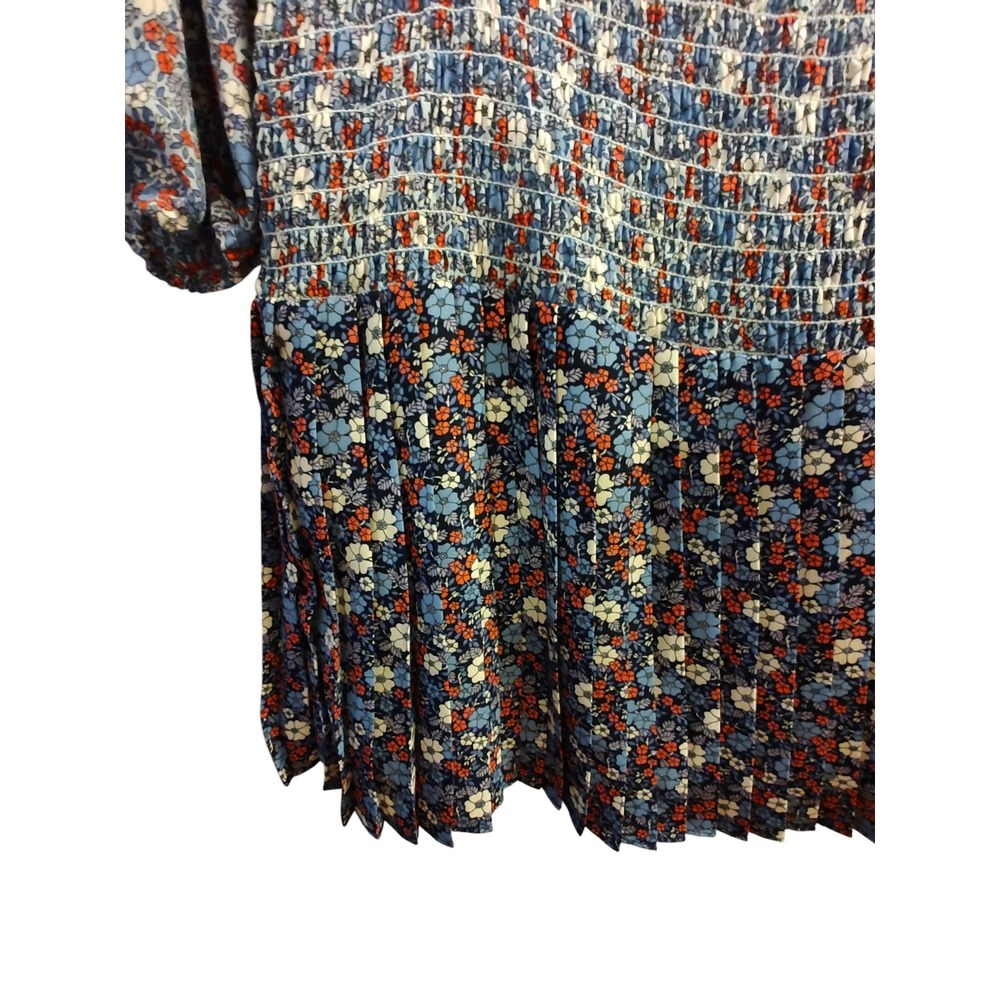 Women Gap M Dress Blue Floral Smocked Waist L Sleeve Pleated Hem NWT Spring 2017 - Picture 3 of 7